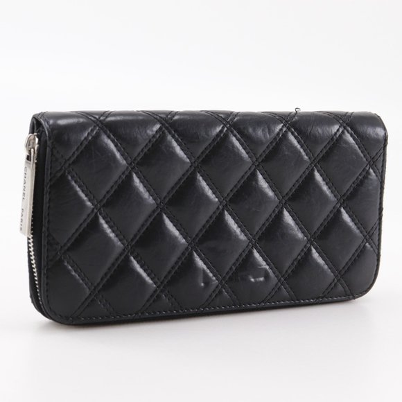 CHANEL Authentic Black Lambskin Leather Wallet